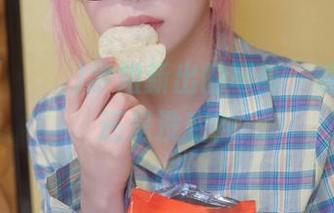 Dami(퀸다미)学姐新出的写真，这种画风还是没变？