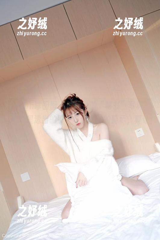 Feilin嗲囡囡 - 陈媚儿的“秘书”写真，原图里透出的那一丝丝微妙的暗示，真让人莞尔。