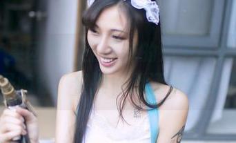 GIRLT果团网 – 王语纯的奶牛合集，无圣光就是随性，但搞得我还是有点脸红。
