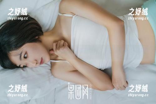 GIRLT果团网 - 龚玥菲日常：免费的照片，千万别有什么期待啊