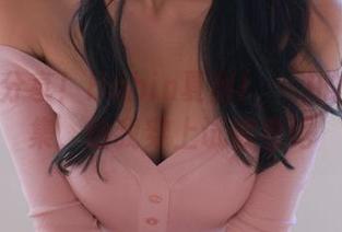 一起来分享！Habin夏彬(하빈)的礼服合集，给我穿上试试看吧