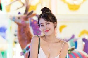 IMiss爱蜜社 – 夏日燃烧的私房写真，沈蜜桃miko暗藏的“冰淇淋权利”