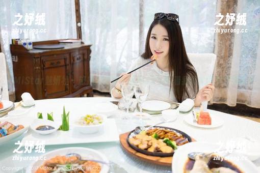 MiStar魅妍社 - 旅拍新更新，闵妮Mily带着我们从梦里溜走了。