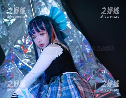 从修女到网红:NinJa阿寨寨的高清写真自由翻页 从修女到网红:NinJa阿寨寨的高清写真自由翻页