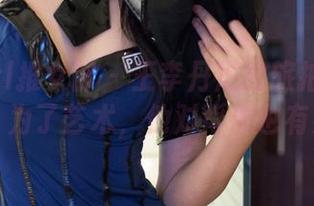 TuiGirl推女郎 – 王李丹尼的旅拍私房图包：为了艺术，他对背景也有要求
