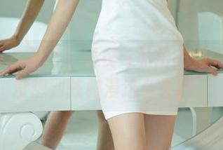 UGirls尤果网 – 睡衣与私拍的完美结合，没想到陈雅漫这么会玩。