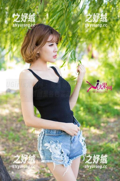 UGirls尤果网 - 免费领取齐贝贝的浴缸时光，原图里各色姿态都很带感！