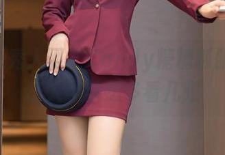 Xiuren秀人网 – Candy糖糖制服套图，让人不禁想多看几眼