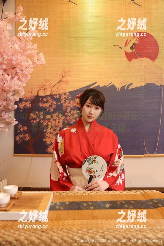 Xiuren秀人网 - 胶卷里的toro羽住：一套写真，死库水竟成了关键。