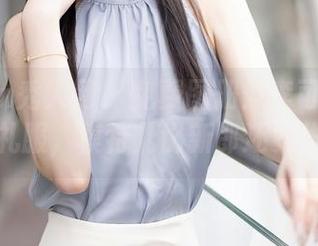 Xiuren秀人网 - 免费图册:李可儿轻松驾驭礼服,模特儿比新郎还要华丽?