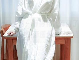 Xiuren秀人网 – 等得花儿都谢了，温心怡诱惑女神的新图包终于降临！