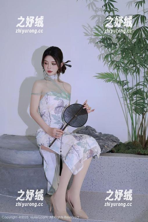 Xiuren秀人网 - 无圣光，只剩下芈琳娜的毛衣与我的好奇心