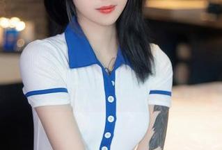 Xiuren秀人网 - 雨儿1494的少女写真,真的能让人想起初恋那种懵懂的美好…