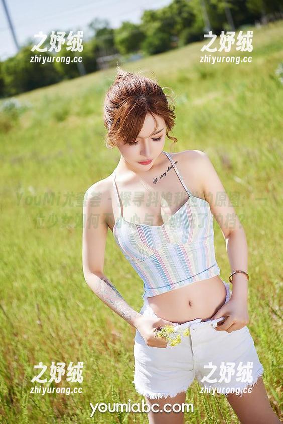 YouMi尤蜜荟 - 探寻抖娘利世的原图：一位少女如何不小心与神明成了拍档？