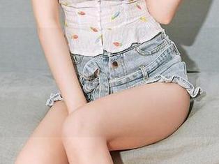 YouMi尤蜜荟 – 看了这轮美图，我快想象不出家务的定义了……李纤纤的女仆造型真有味道。