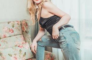 partycat轰趴猫 – 线上见证可乐Vicky和牛仔裤的默契，感觉好像在参加一场舞会！