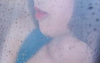 看w黑米粥w的新图包，女仆内衣直接就戳到了我的软肋，真心佩服设计师的脑洞。