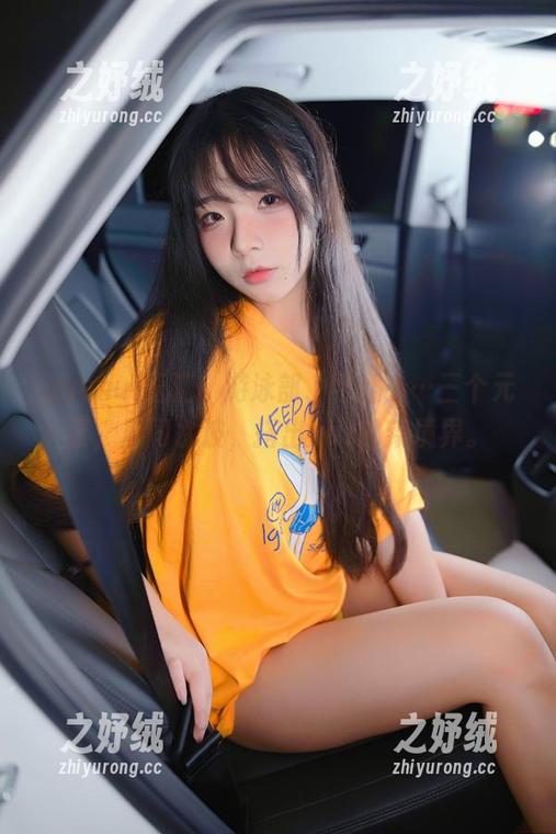 yuuhui玉汇、游泳部、学姐……三个元素，形同水波，搭出cos的新境界。