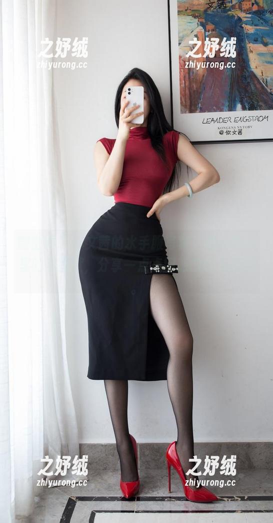 微密圈 - 你文茜的水手服写真，直击我心里的小幽默，分享一点点困惑的快乐就好。