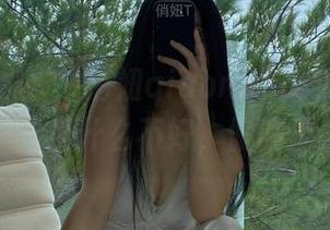 微密圈 – 看！俏妞qiaoniu66学姐的写真集——学什么不好，偏偏学诱惑！