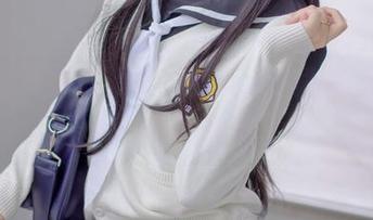 白色网袜在高清下，兔玩映画为你呈现不一样的风采