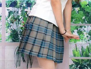 初夏女神 – 白得我都快看不见擦子了，点点全套图片简直是“亮瞎眼”！