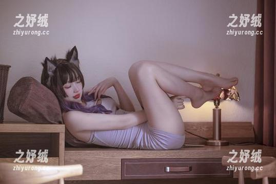牛仔裤的配角是刺青Poi吗？cos图集让我们一探究竟。