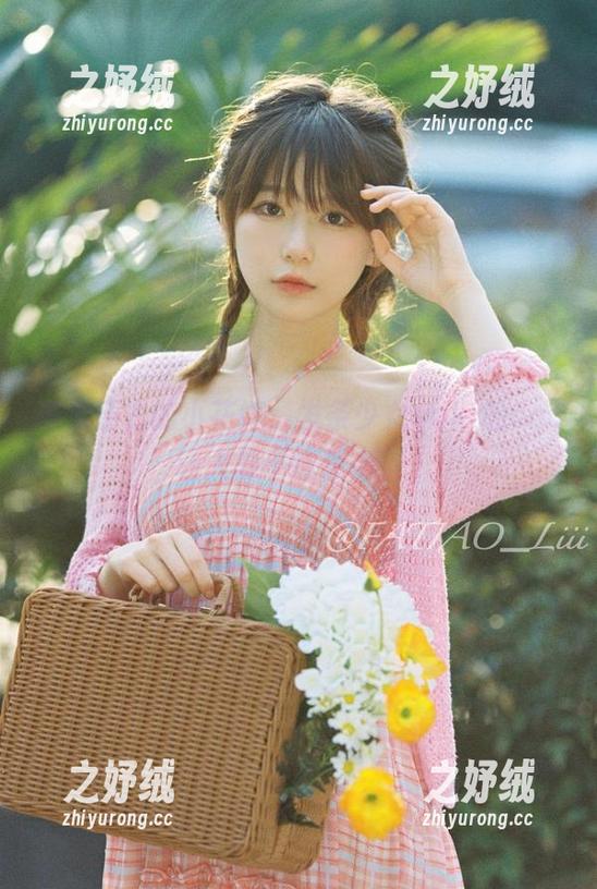 毫无压力的小花嫁：发条少女yoki的cos让人忍不住想'嫁'！