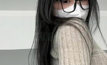 微密圈 – 高清镂空杰作：可爱的肉巴套图登场，别不信，这可是个“学霸”！