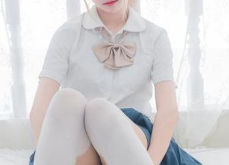 哎呀，这伊莉娅的美图更新太有魔力，喵糖映画你可真会玩。