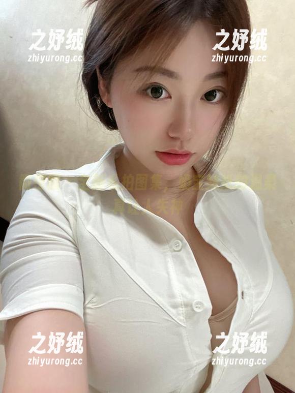 微密圈 - 全新私拍图集，奶宝妹纸的温柔真让人失神