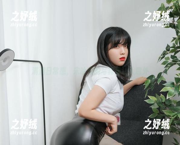 满满日常感，宋哈娜的写真集让人意外
