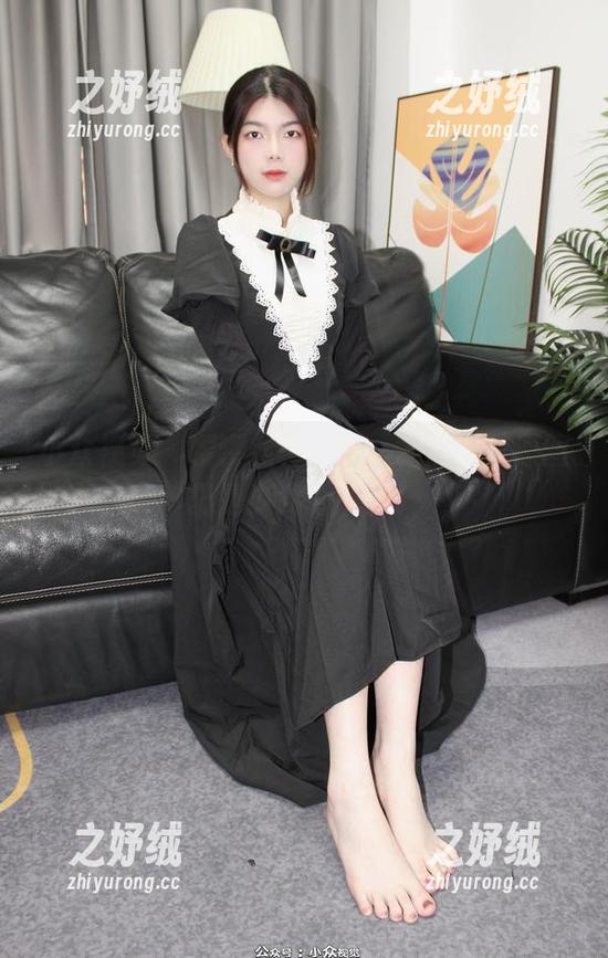 小众视觉 - 嘤嘤化身女仆,私房照里原图仍是少女心爆棚。 小众视觉 - 嘤嘤化身女仆,私房照里原图仍是少女心爆棚。