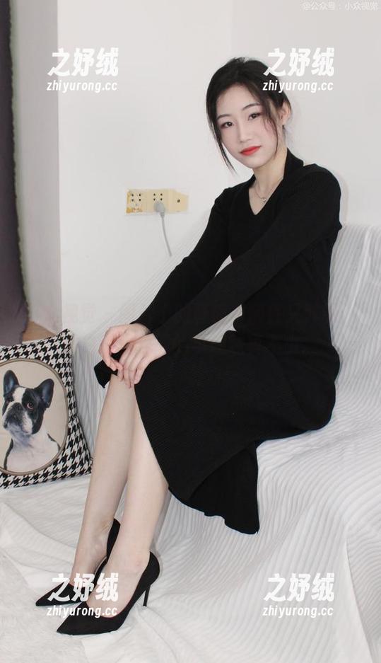 小众视觉 - 图片上的蓉蓉，随性又鲜明，黑白对比之下的小趣味真不少。