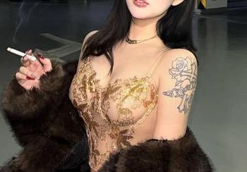 微密圈 - 小优优子随性的睡衣风,没想到还有免费图册,赞哦!