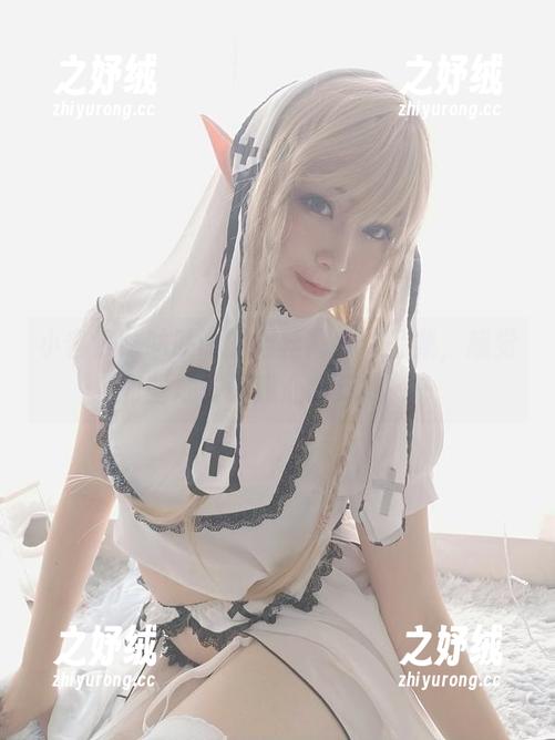 小容仔咕咕咕w的肉丝高清作品集，感觉有些地方让我心痒痒的……