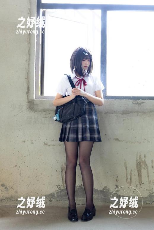 少女秩序 - 度假在厨房里的小葵，这套图居然让我觉得做饭也可以优雅？