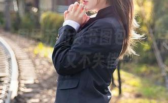 尤蜜荟 – 周思乔的秘书图包，带点职场的严肃，又不失俏皮！