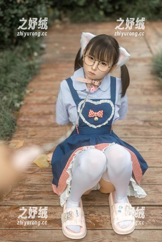 高清摄影,把幼水铃衣的水手服演绎得像是海里的飘荡的梦影,怎么就那么吸引人呢? 高清摄影,把幼水铃衣的水手服演绎得像是海里的飘荡的梦影,怎么就那么吸引人呢?