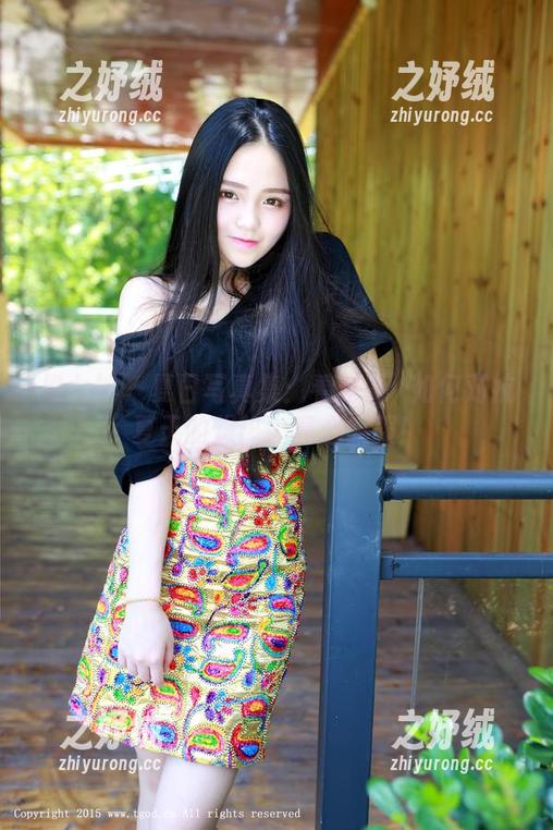 推女神 - 夏日写真集：看赵馨玥如何对抗夏天的燥热，真心佩服！