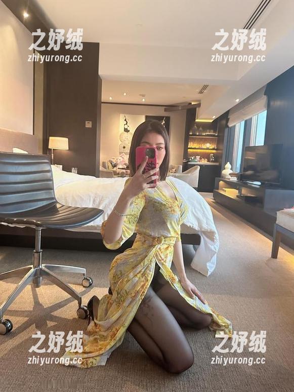 微密圈 - 果儿Victoria的丝袜清新绿：原图才是王道，图包拿来嗨！