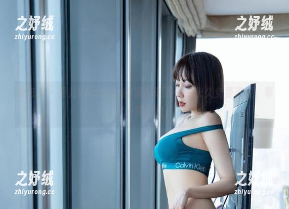 微密圈 - 果儿Victoria的海岸奇遇——永久免费资源，等你一探究竟！