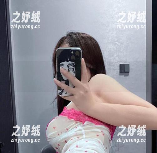 微密圈 - 桃沢樱呀天台的套图精选，真心觉得这位置太妙了，不愧是高手。