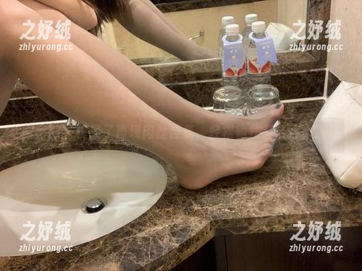 微密圈 - 桃脱了再现肉丝合集，轻松愉快又带点小挑逗
