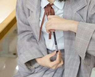 梦丝女神 – 精选灵唯校服纯白写真，果然简单的真理，总是让人意外。