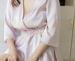 梦丝女神 – 魏婷婷的写真精选：悬在转角的少女时代。