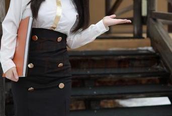 模范学院 – 逃不出南晓梦的粉色魔法——来吧，下载她的最新作品集！
