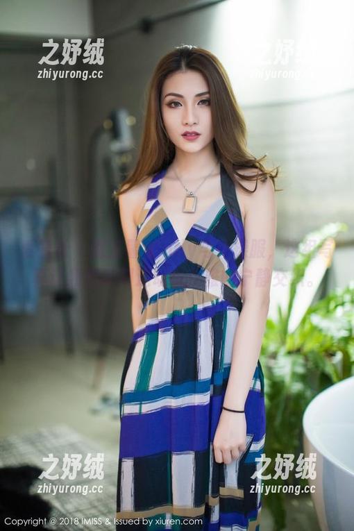 爱蜜社 - 谢芷馨Sindy与体操服，这组写真让我意识到运动与优雅的宁静交织。