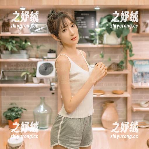 王羽杉的私拍合集，樱花盛开，粉红色的梦境里我迷路了！