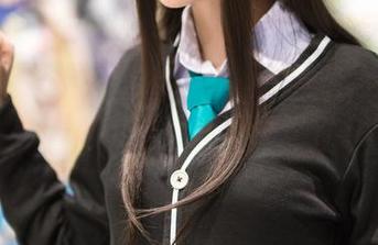 疯猫ss与旗袍的碰撞，这些图片不只是一件衣服，简直是一种态度。